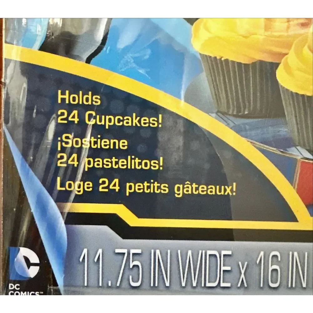 NEW Wilton BATMAN Themed Birthday Treat Cupcake Stand Holds 24 Count